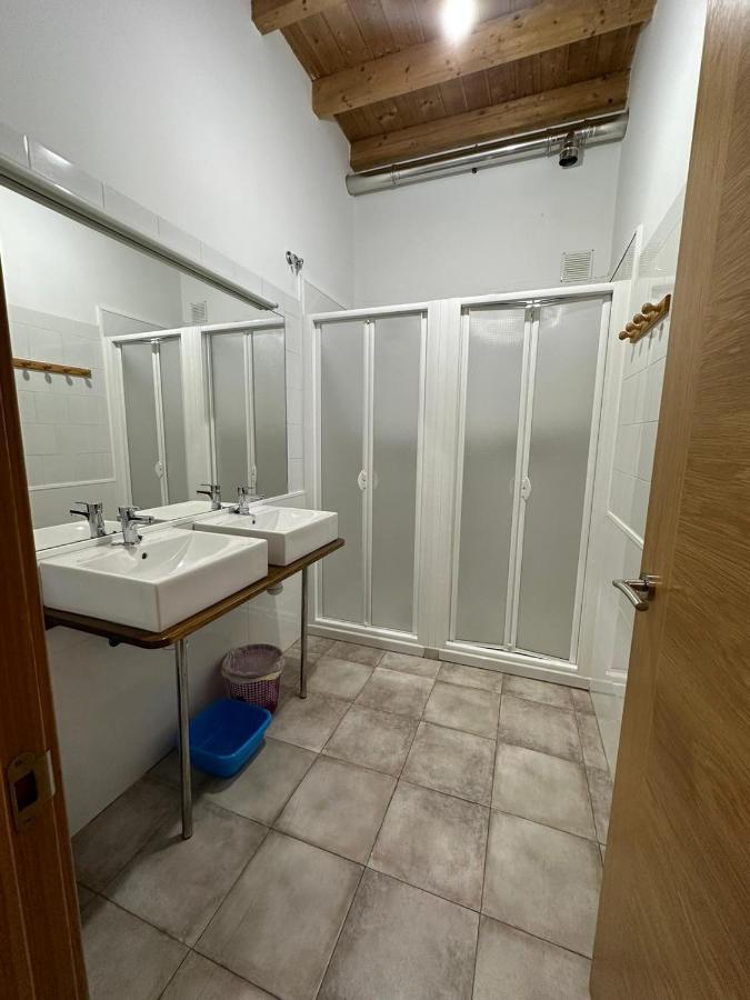 Albergue De Peregrinos Compostela موليناسيكا المظهر الخارجي الصورة