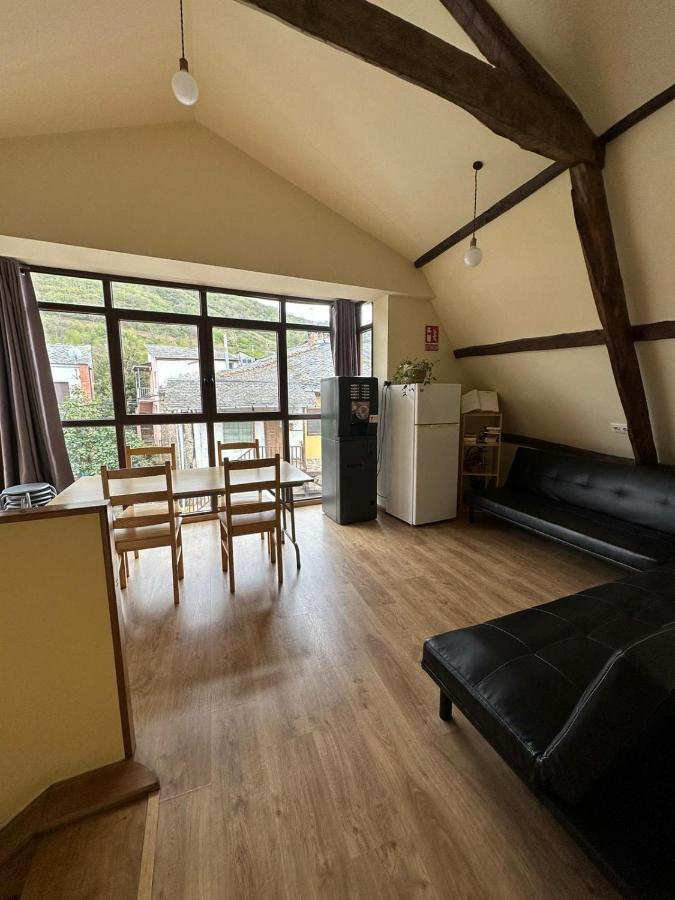 Albergue De Peregrinos Compostela موليناسيكا المظهر الخارجي الصورة